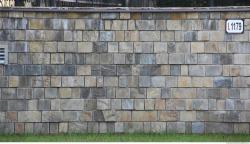 Mixed Size Walls Stones